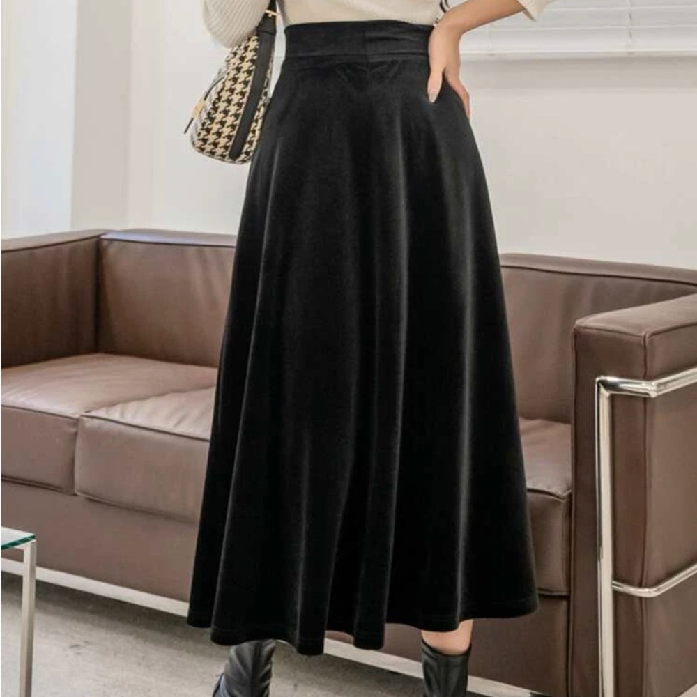 Dazy High Waist Velvet Flare Skirt